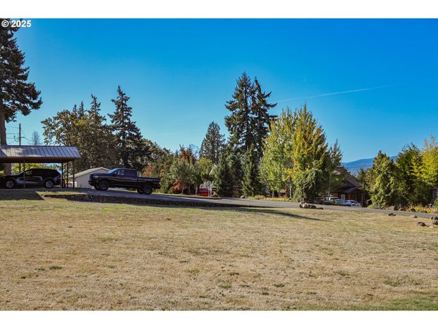 1195 Nw BAKER Dr, White Salmon, WA 98672