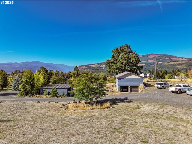 1195 Nw BAKER Dr, White Salmon, WA 98672