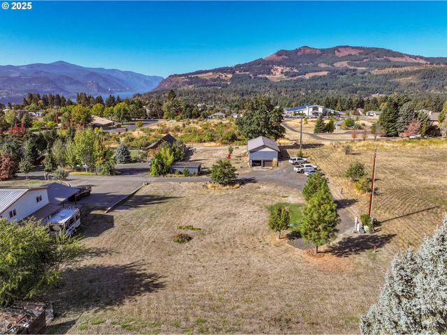 1195 Nw BAKER Dr, White Salmon, WA 98672