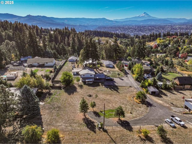 1195 Nw BAKER Dr, White Salmon, WA 98672