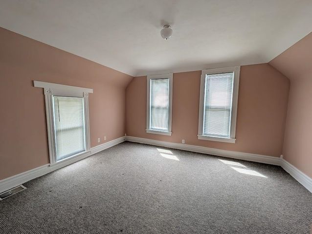 2213 Broadway Street, Bay City, MI 48708