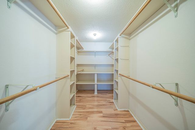 1011 Barry Lane, Cleburne, TX 76031