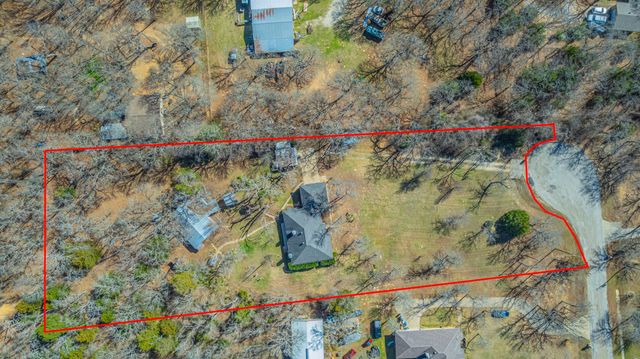 1011 Barry Lane, Cleburne, TX 76031