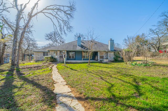 1011 Barry Lane, Cleburne, TX 76031