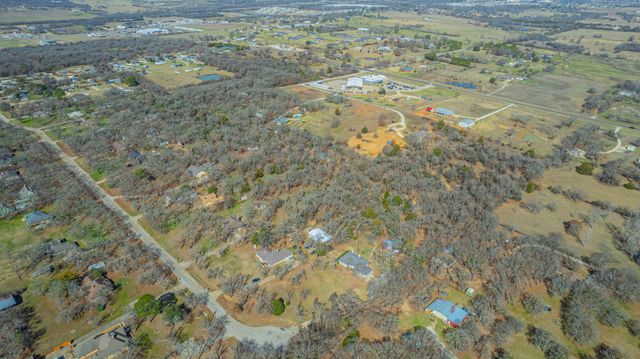 1011 Barry Lane, Cleburne, TX 76031