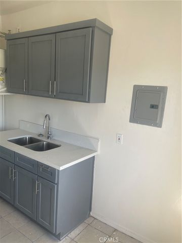 755 S Boyle, Los Angeles, CA 90023