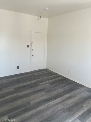 755 S Boyle, Los Angeles, CA 90023