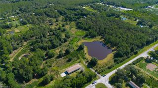 925 Purple Martin DR, Naples, FL 34120