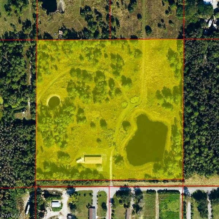 925 Purple Martin DR, NAPLES, FL 34120 — photo 2