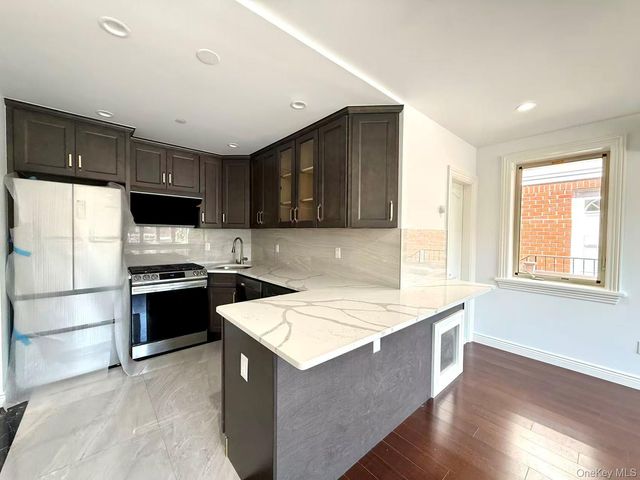 9-24 129th Street, College Point, NY 11356