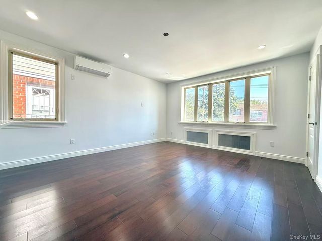 9-24 129th Street, College Point, NY 11356