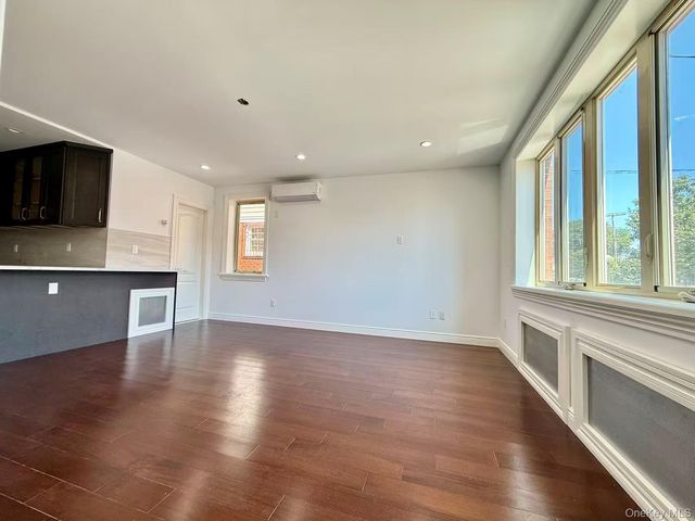 9-24 129th Street, College Point, NY 11356