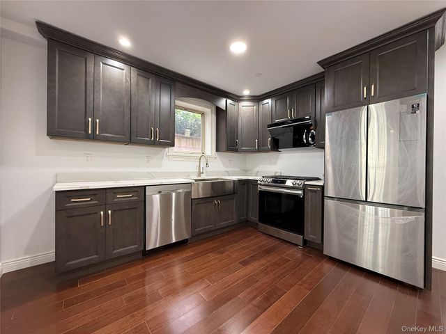 9-24 129th Street, College Point, NY 11356