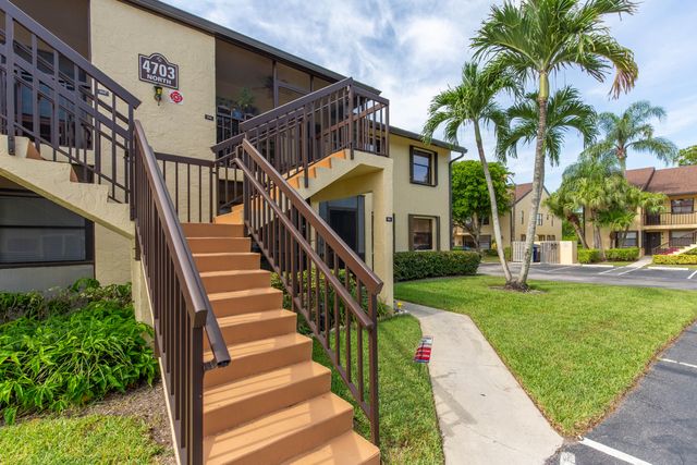 4703 Lucerne Lakes Boulevard E 204, Lake Worth, FL 33467