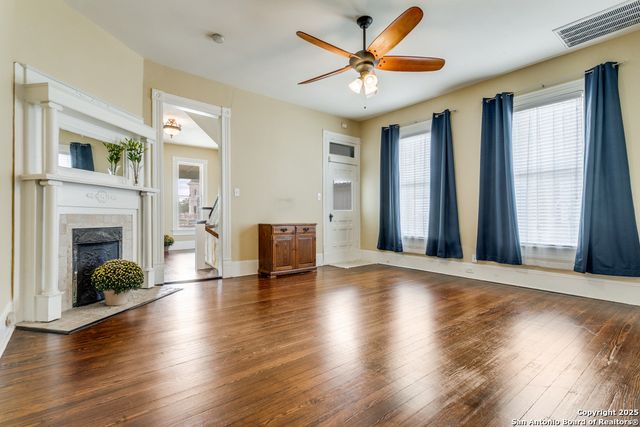 305 W Ashby, San Antonio, TX 78212