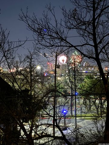 305 W Ashby, San Antonio, TX 78212