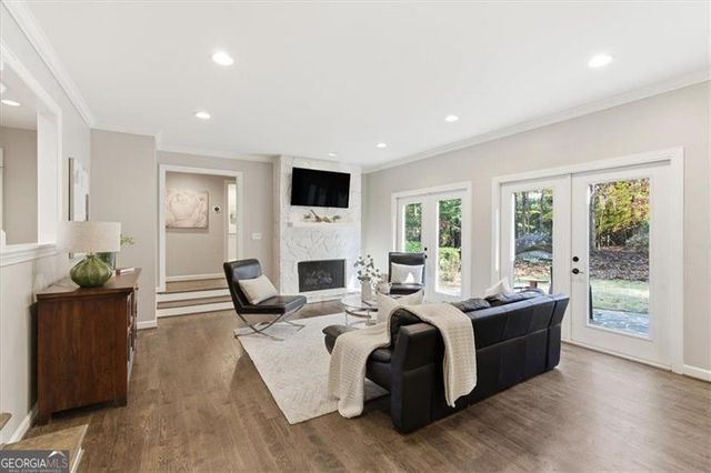 1525 HUNTINGFORD Drive, Marietta, GA 30068