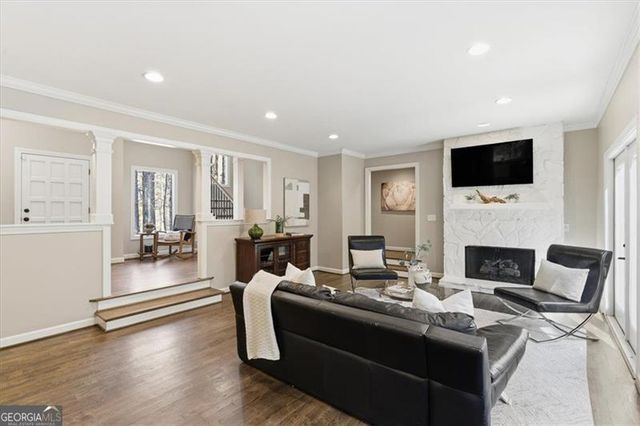 1525 HUNTINGFORD Drive, Marietta, GA 30068