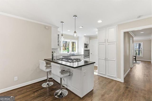 1525 HUNTINGFORD Drive, Marietta, GA 30068