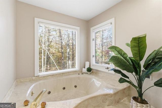 1525 HUNTINGFORD Drive, Marietta, GA 30068