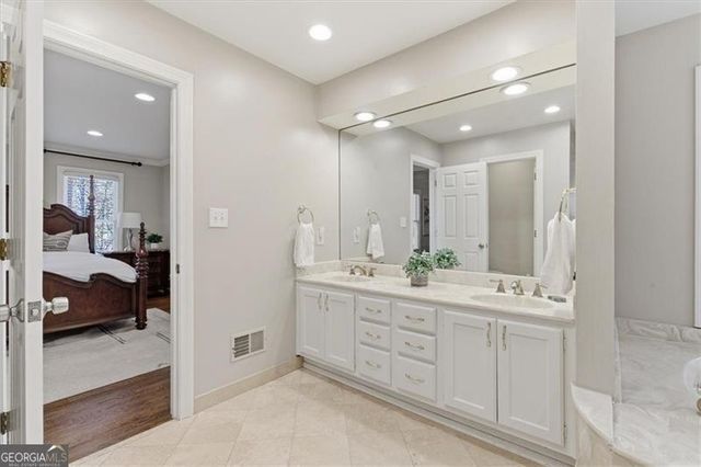 1525 HUNTINGFORD Drive, Marietta, GA 30068