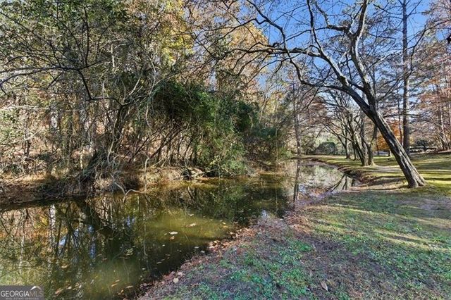 1525 HUNTINGFORD Drive, Marietta, GA 30068