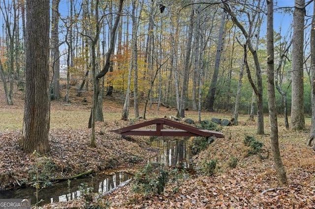 1525 HUNTINGFORD Drive, Marietta, GA 30068