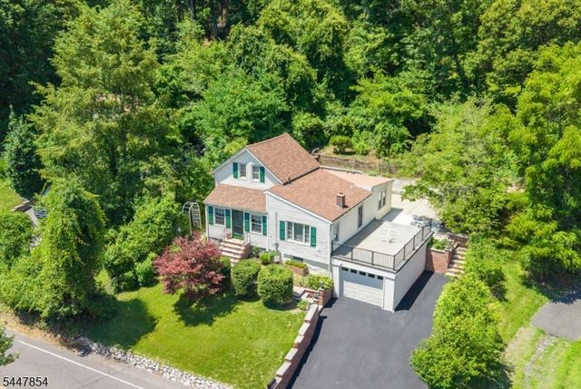 410 River Rd, Chatham Twp., NJ 07928