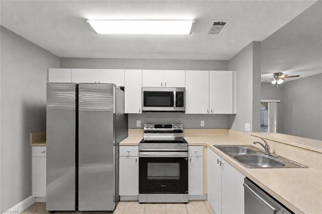 4109 Bellasol CIR 1114, Fort Myers, FL 33916