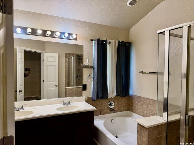 2706 Just My Style, San Antonio, TX 78245