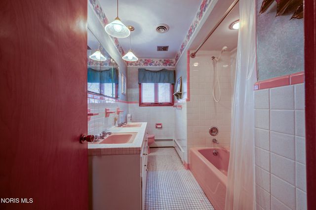 30236 Lemoyne Road, Walbridge, OH 43465