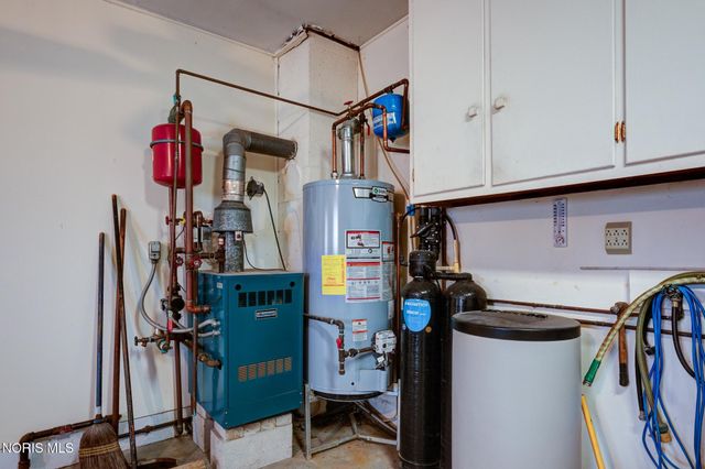 30236 Lemoyne Road, Walbridge, OH 43465