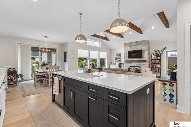 21173 C Street, Elkhorn, NE 68022