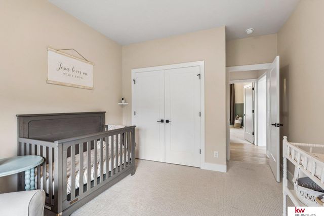 21173 C Street, Elkhorn, NE 68022