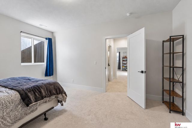 21173 C Street, Elkhorn, NE 68022