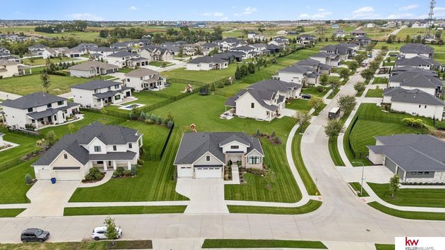 21173 C Street, Elkhorn, NE 68022