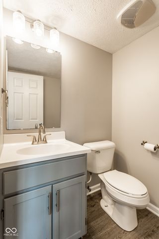 1945 Central Park Boulevard W, Greenwood, IN 46143