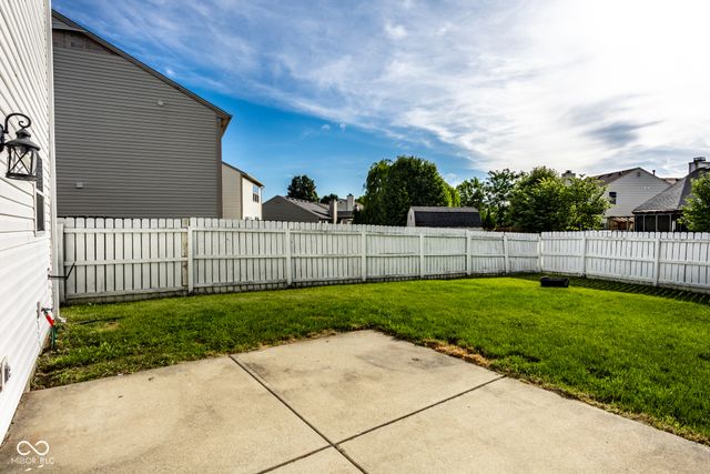 1945 Central Park Boulevard W, Greenwood, IN 46143