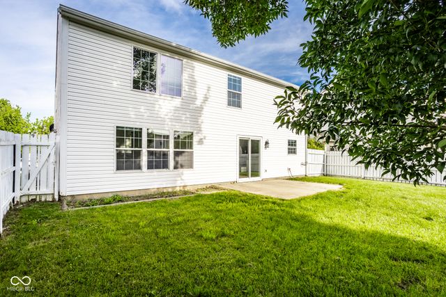 1945 Central Park Boulevard W, Greenwood, IN 46143