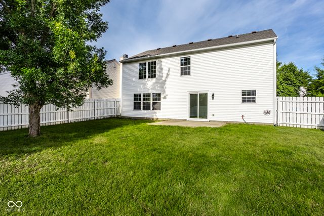 1945 Central Park Boulevard W, Greenwood, IN 46143