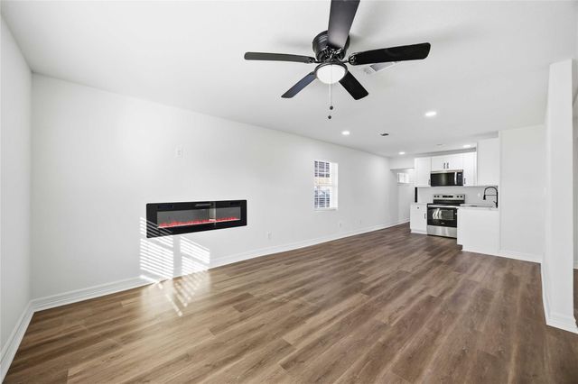 8115 Betty Boop Street, Houston, TX 77028