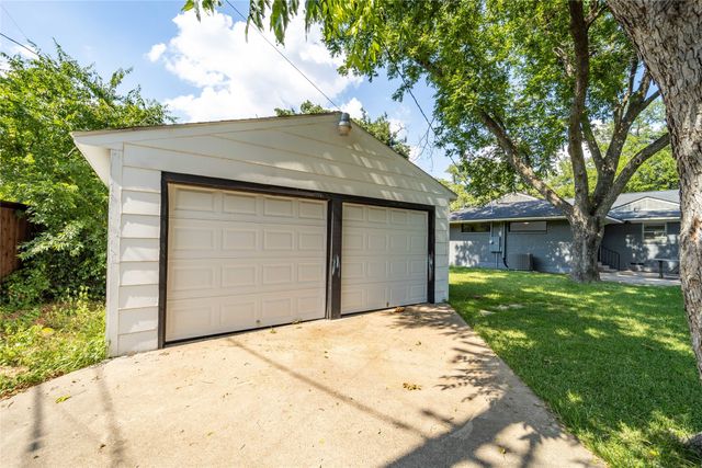 9823 Mercer Drive, Dallas, TX 75228