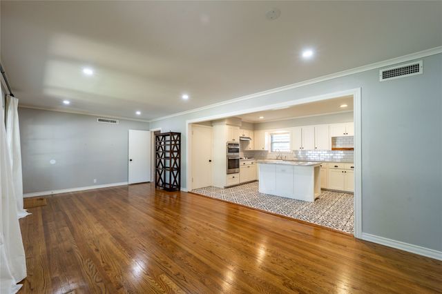 9823 Mercer Drive, Dallas, TX 75228