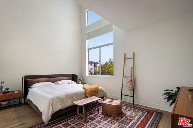 108 S Croft Avenue 103, Los Angeles, CA 90048