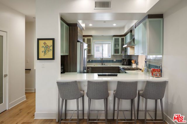 108 S Croft Avenue 103, Los Angeles, CA 90048