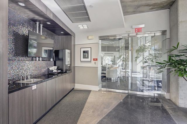 1901 Post Oak Boulevard 4304, Houston, TX 77056