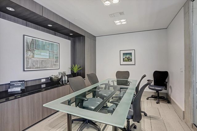 1901 Post Oak Boulevard 4304, Houston, TX 77056