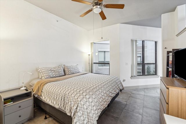 1901 Post Oak Boulevard 4304, Houston, TX 77056