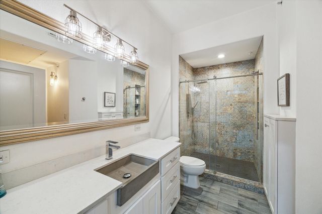 1901 Post Oak Boulevard 4304, Houston, TX 77056