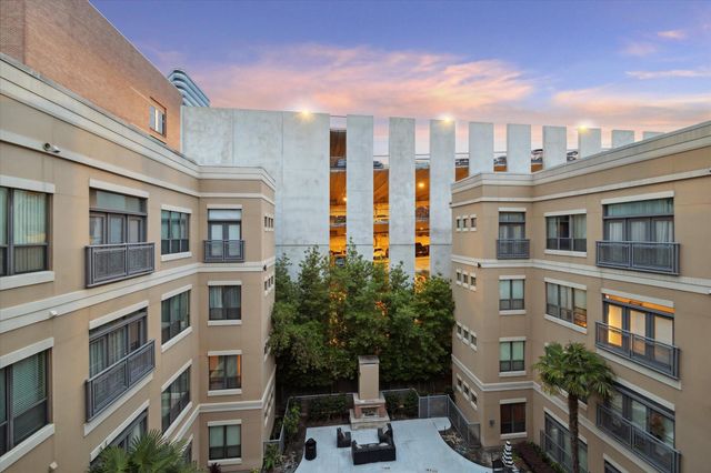 1901 Post Oak Boulevard 4304, Houston, TX 77056